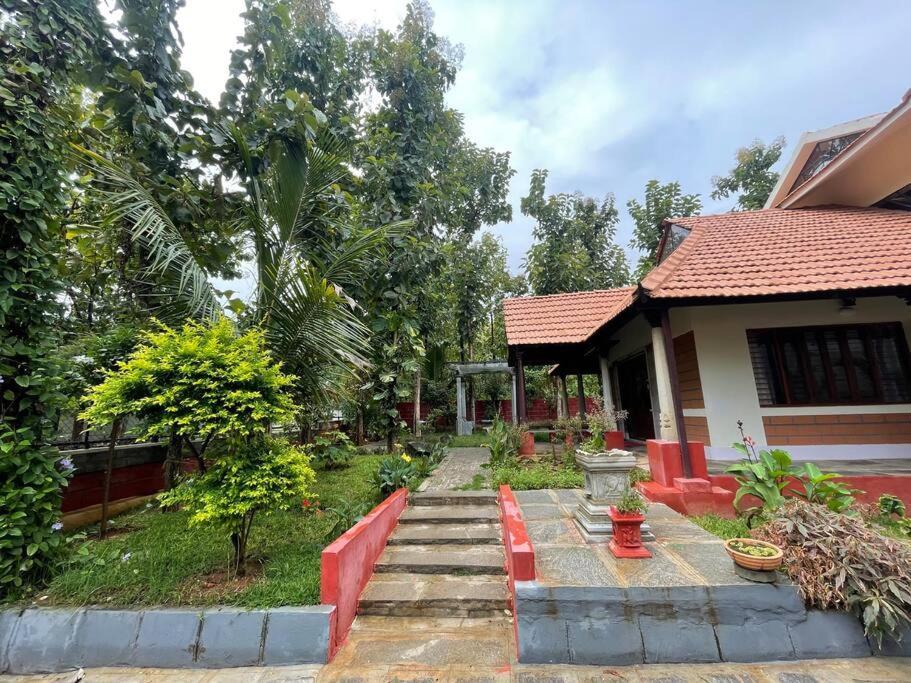 'Vrindavan' In Heritage City Mysuru Екстер'єр фото